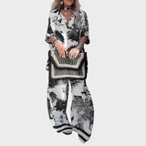 Εμπριμέ μπλούζα με ντεκολτέ V + μακριό παντελόνι