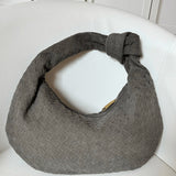 Μωβ Μεσαία Τσάντα Υφασμένη με Λεπτομέρεια Κόμπου